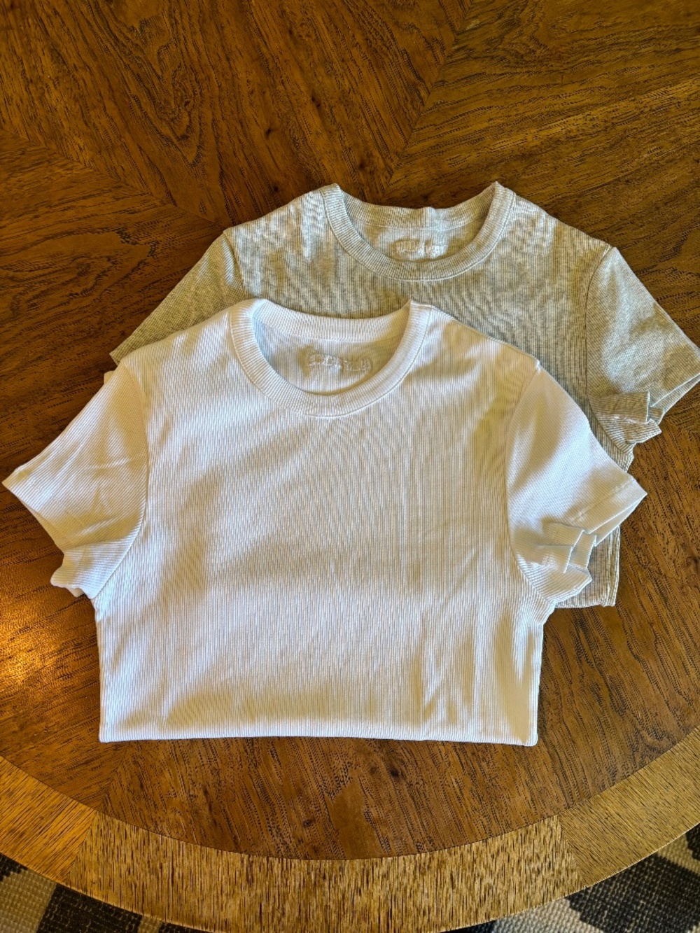 Djerf Avenue Daily T-Shirt Ribbed Bundle - Size Medium